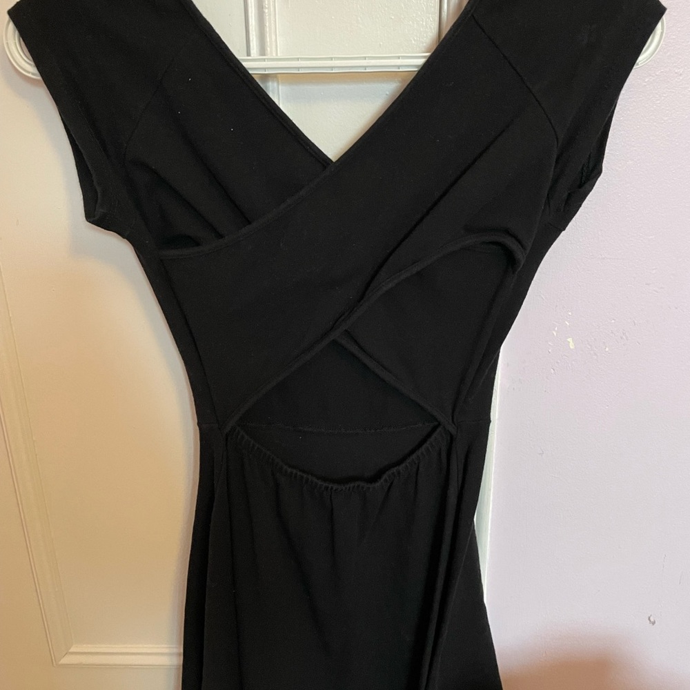 EXTREMELY RARE BRANDY MELVILLE DRESS - Picture 2 of 3